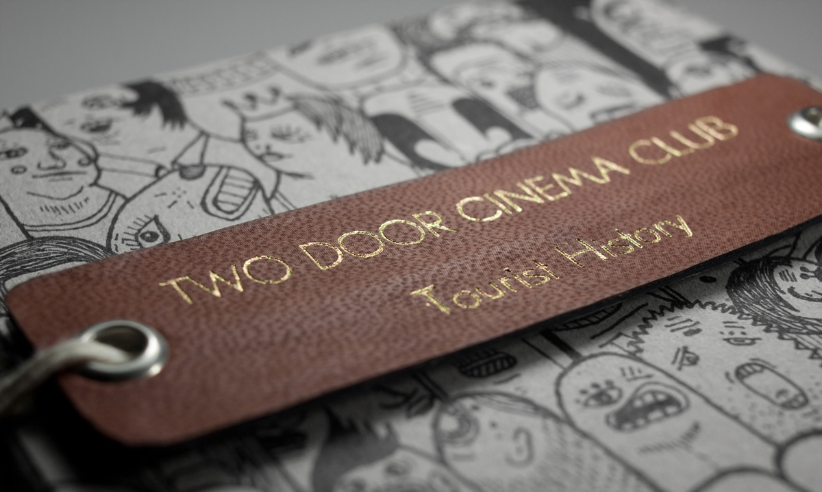 Two_Door_Cinema_Club_03