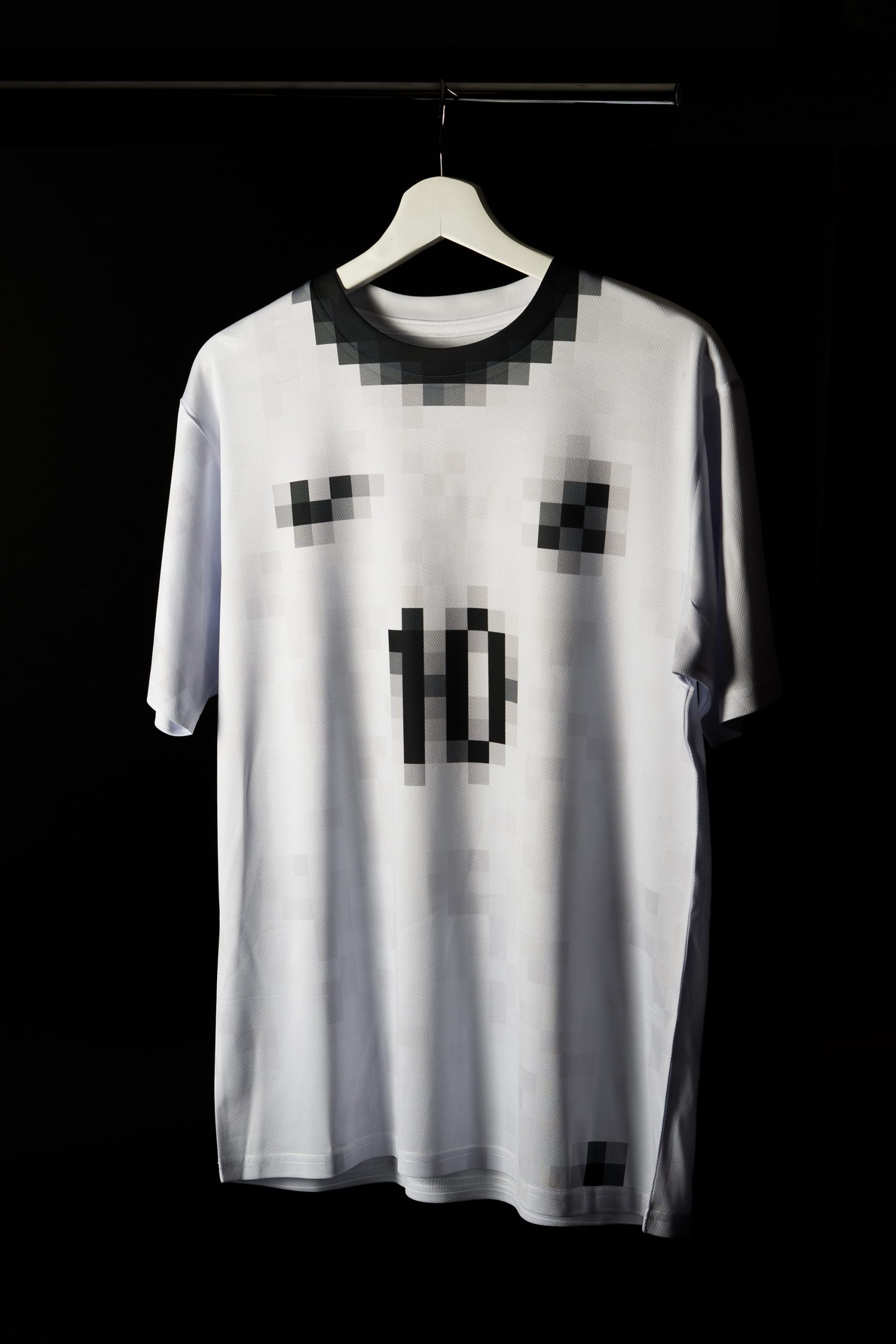 Nike_Pixelated-Kit_02